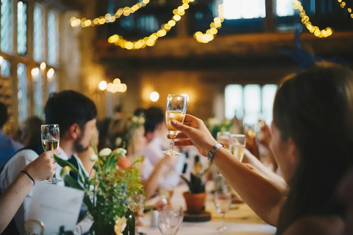 Célébration privée conviviale animée au piano dans la région lilloise